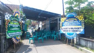 jual karangan bunga pernikahan di Malang